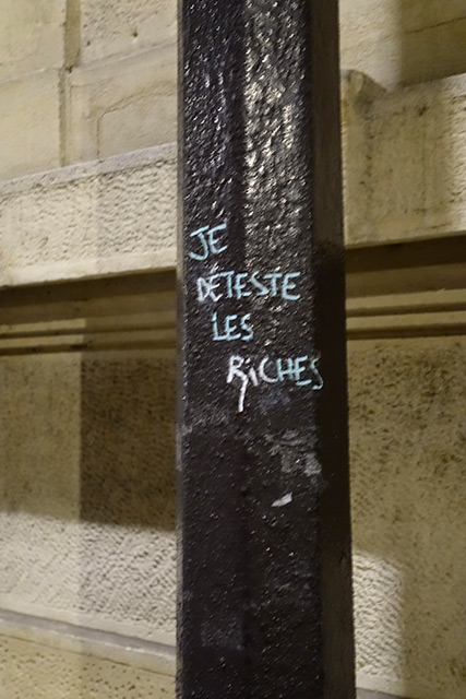 Détestation. RichePatron-01.jpg
