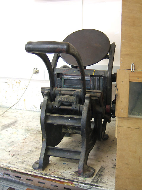 L'atelier, vue générale (de l'autre bout) L'atelier, vue générale (de l'autre bout)